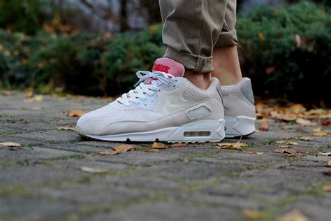 nike air max 90 tongue